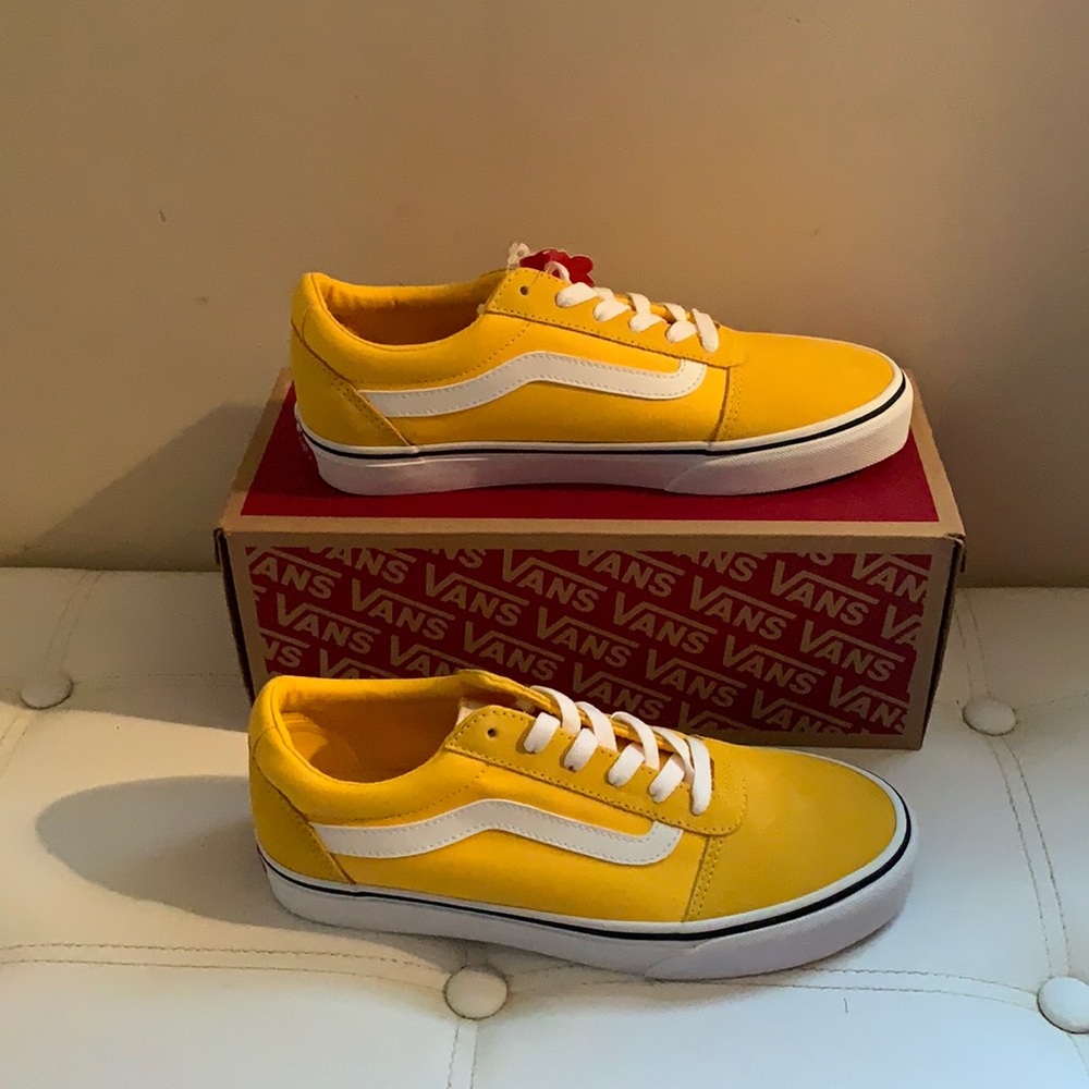 VANS SNEAKERS, SIZE 8-12” M